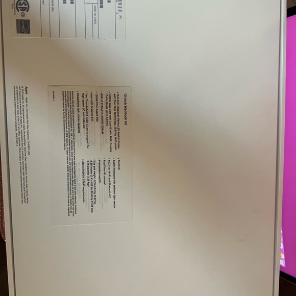 MacBook Air - Picture 4 of 5